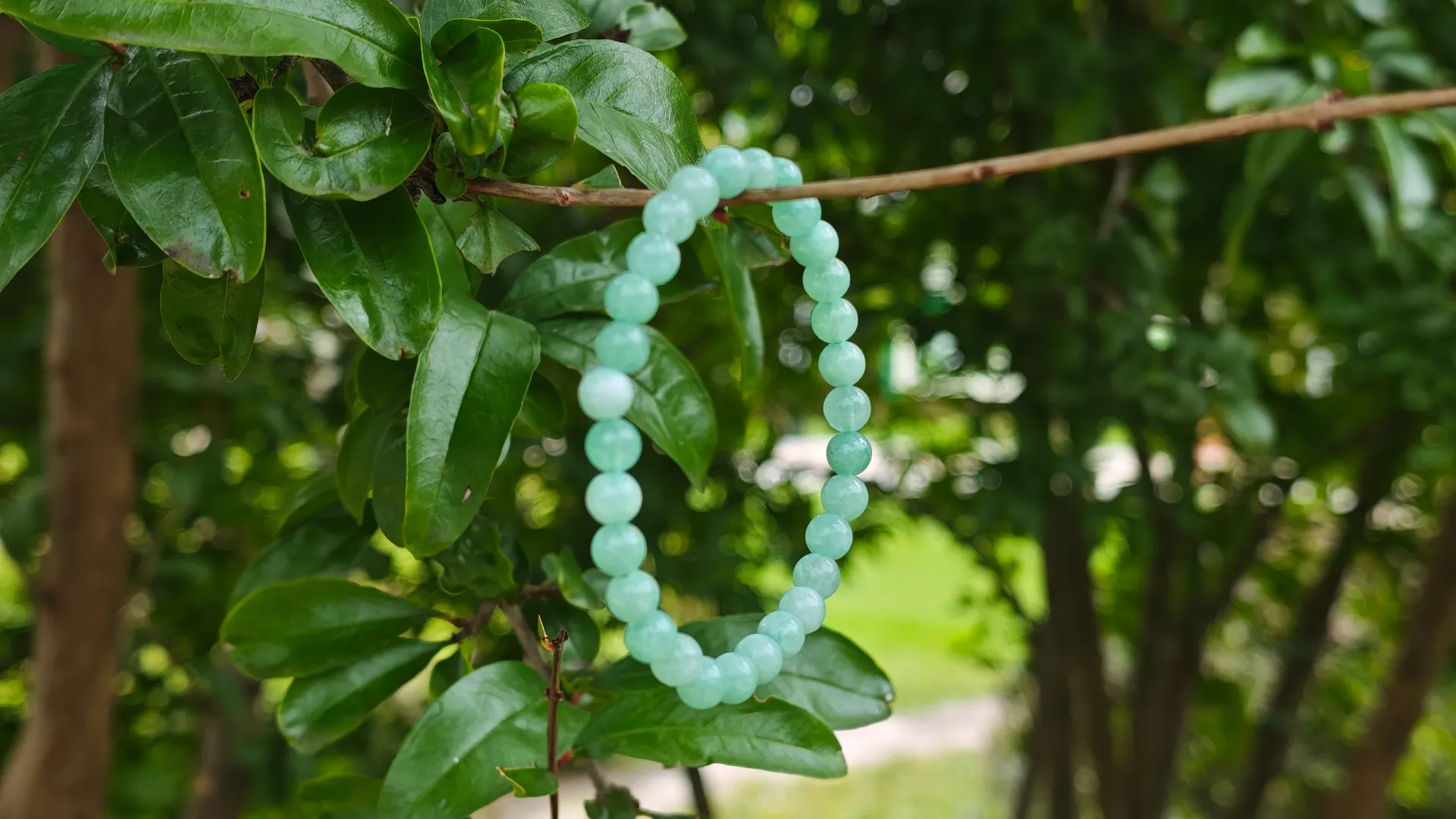 Green Aventurine bracelet meaning — Wood element crystal jewelry